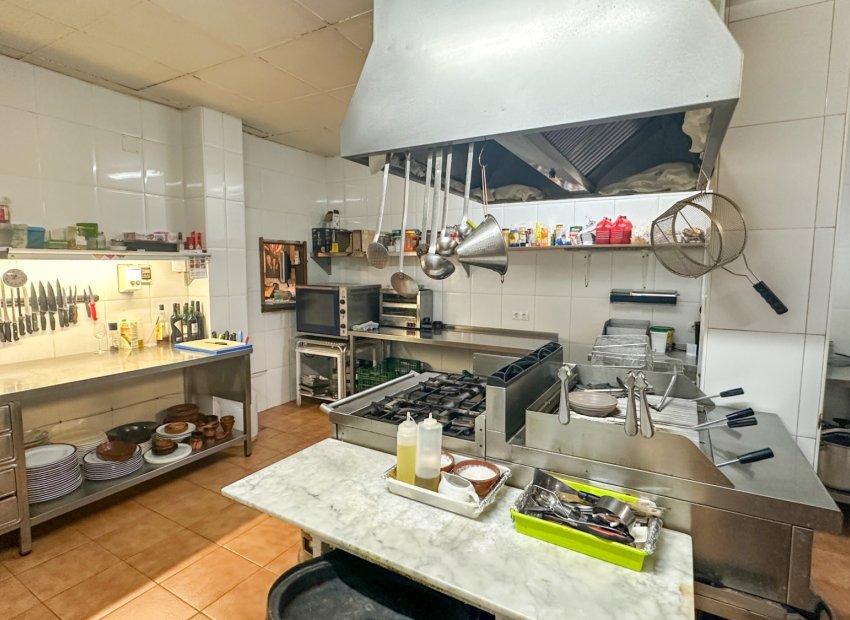 Herverkoop - Reclame - Torrevieia - Nueva Torrevieja