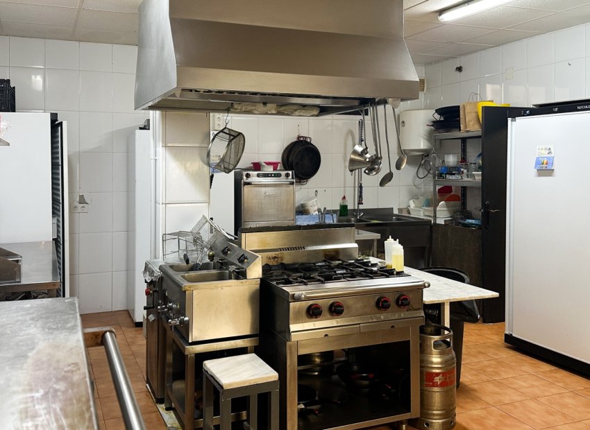 Herverkoop - Reclame - Torrevieia - Nueva Torrevieja