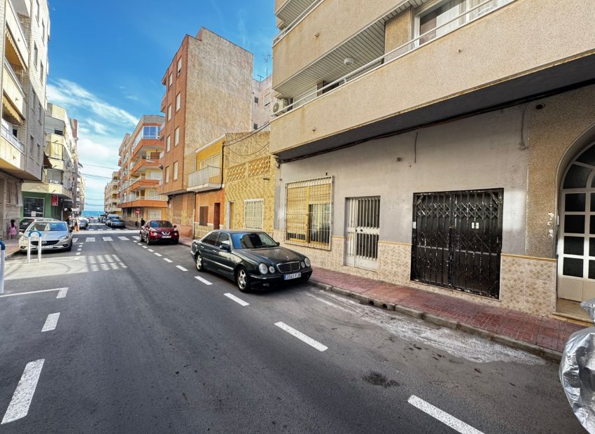 Herverkoop - Reclame - Torrevieia - Playa Los Locos
