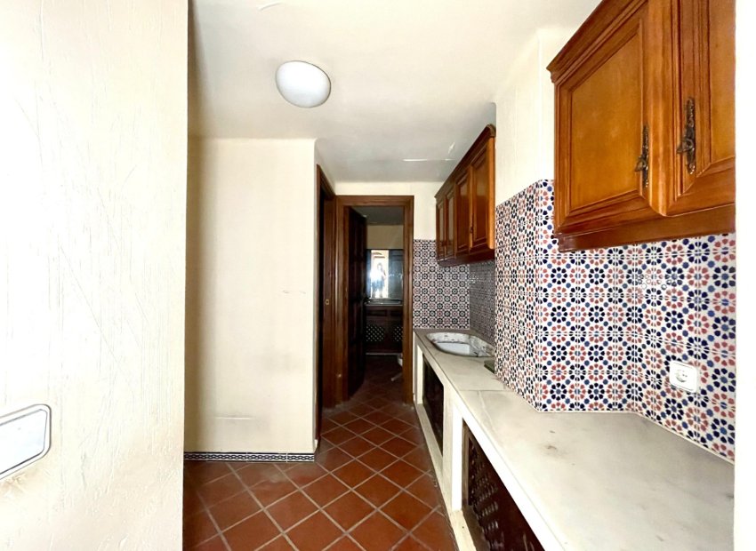 Herverkoop - Reclame - Torrevieia - Playa Los Locos