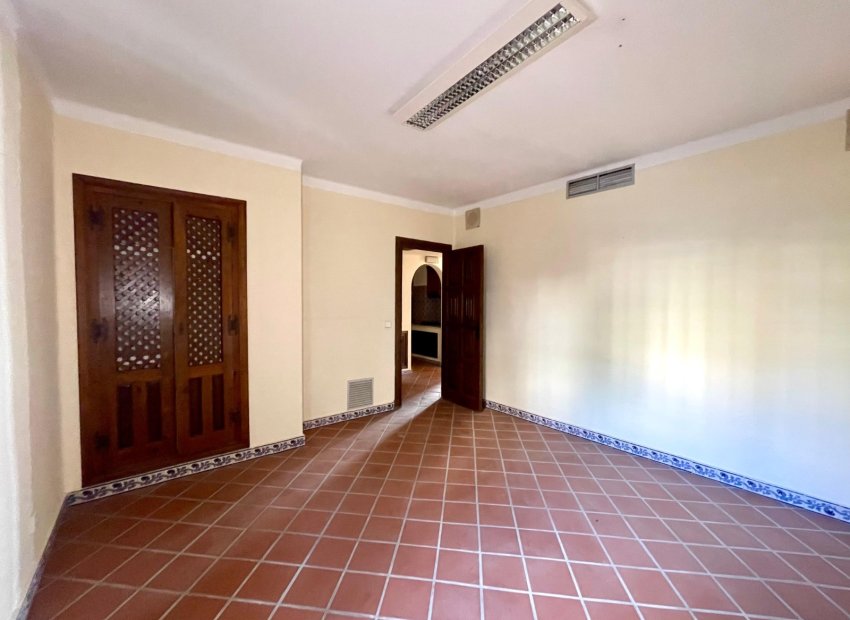 Herverkoop - Reclame - Torrevieia - Playa Los Locos