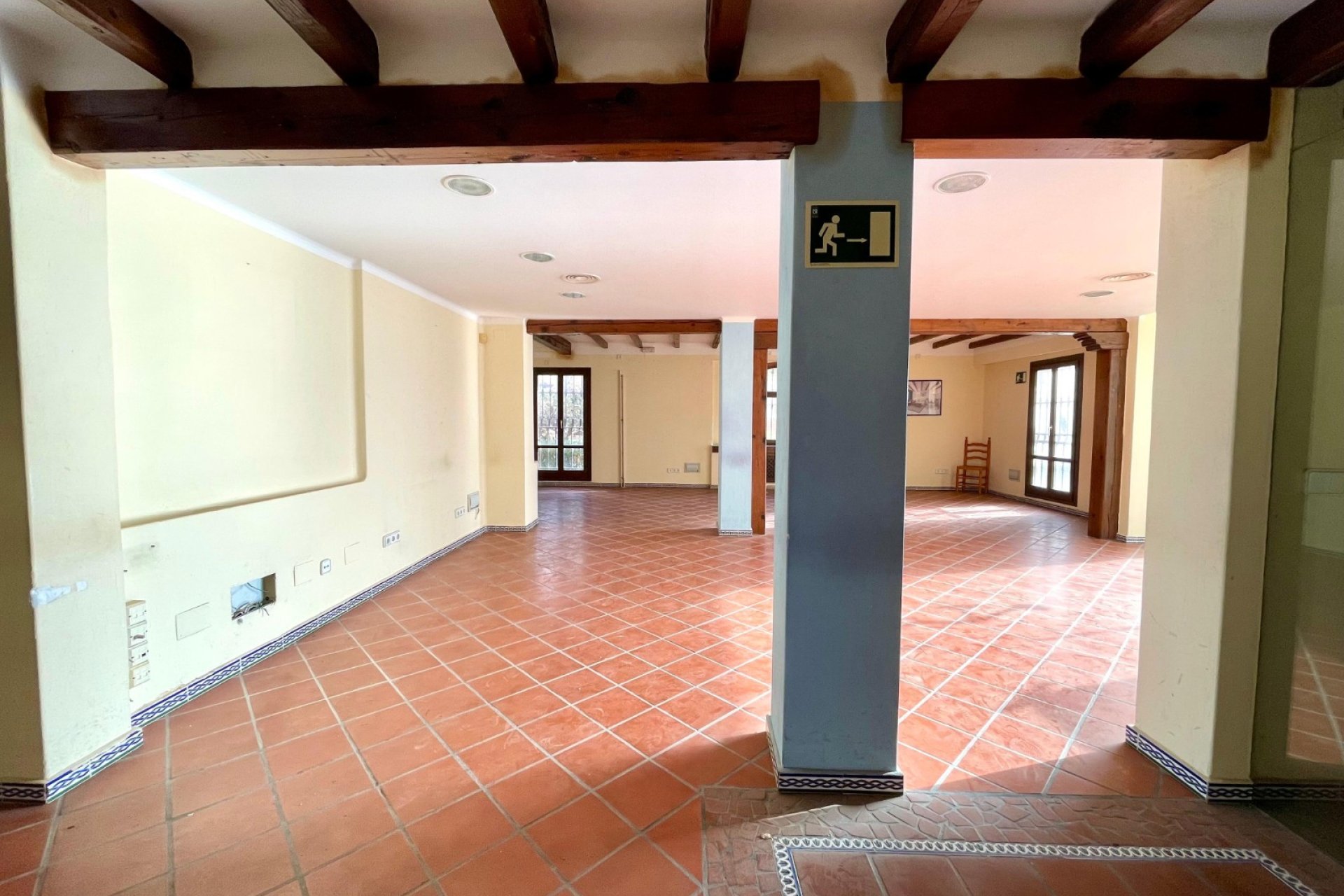 Herverkoop - Reclame - Torrevieia - Playa Los Locos