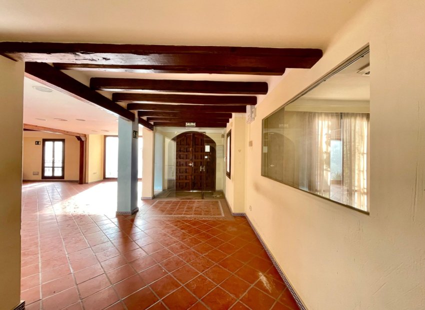 Herverkoop - Reclame - Torrevieia - Playa Los Locos