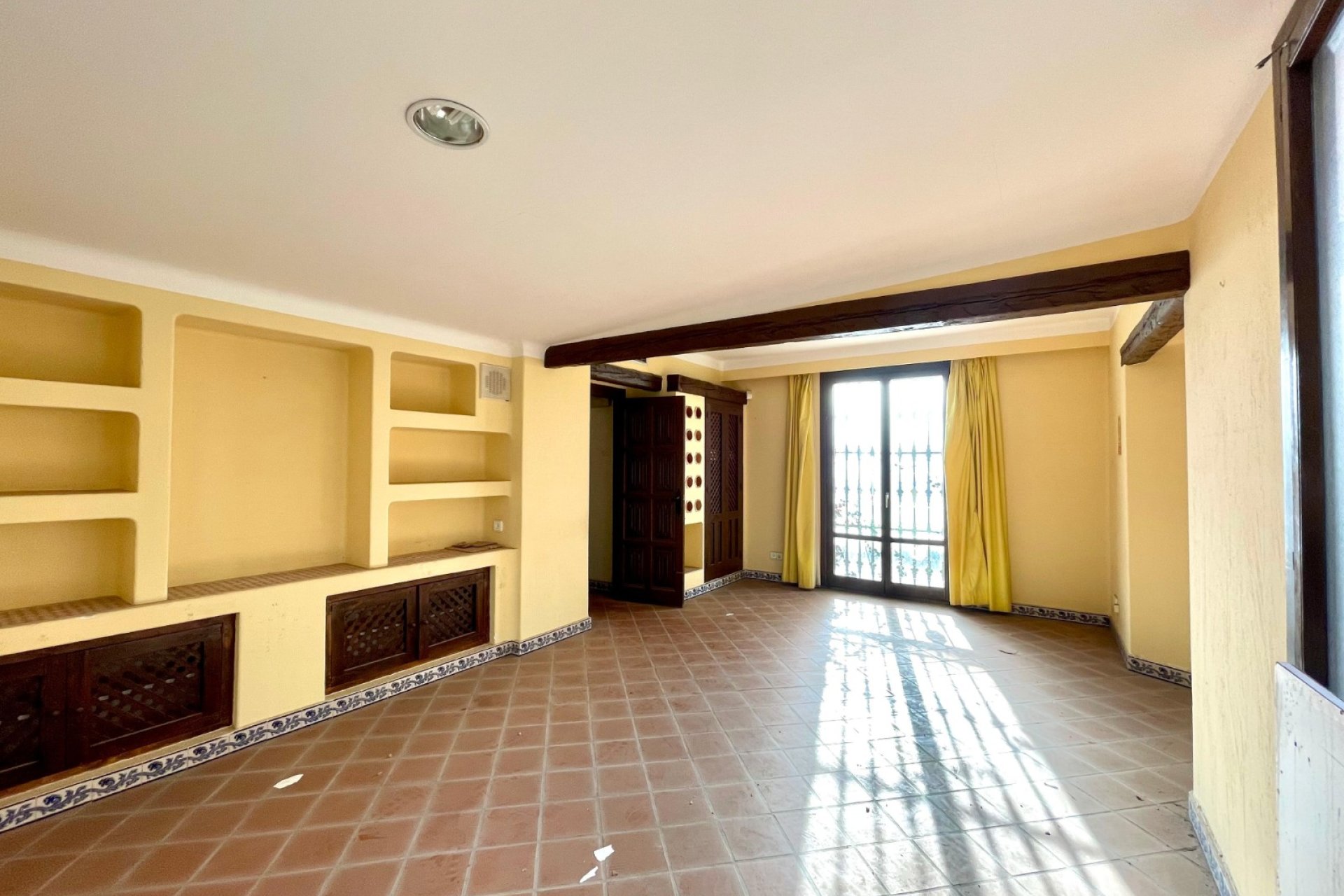 Herverkoop - Reclame - Torrevieia - Playa Los Locos