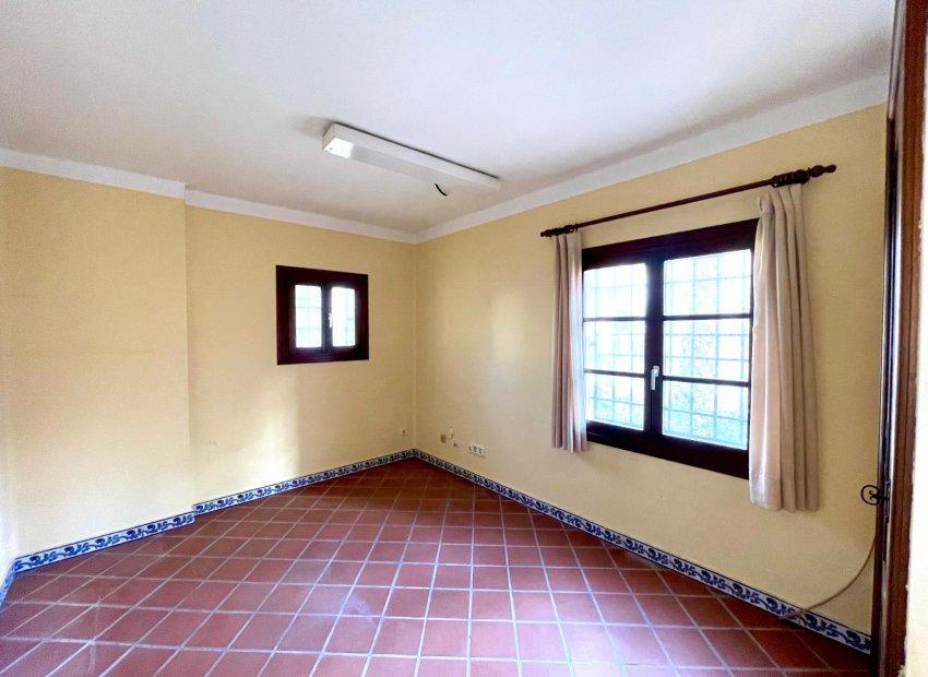 Herverkoop - Reclame - Torrevieia - Playa Los Locos