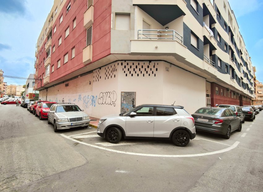 Herverkoop - Reclame - Torrevieia - Playa Los Naufragos