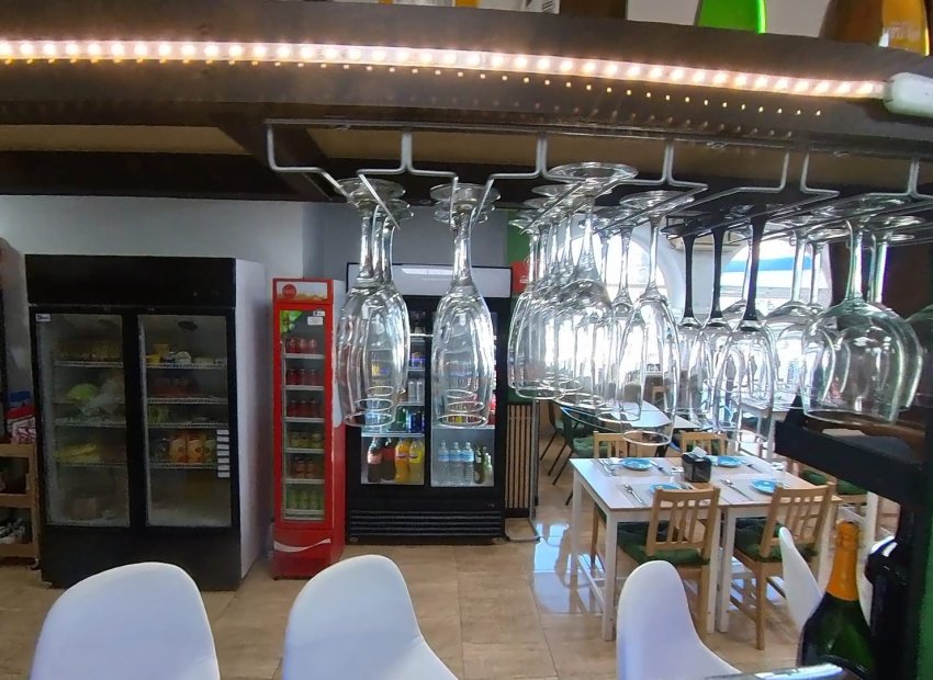 Herverkoop - Reclame - Torrevieia - Puerto