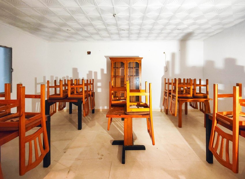 Herverkoop - Reclame - Torrevieia - San Luis