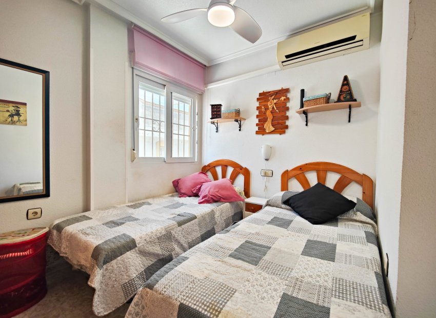 Herverkoop - Top floor bungalow - Torrevieia - La Siesta - El Chaparral - San Luis