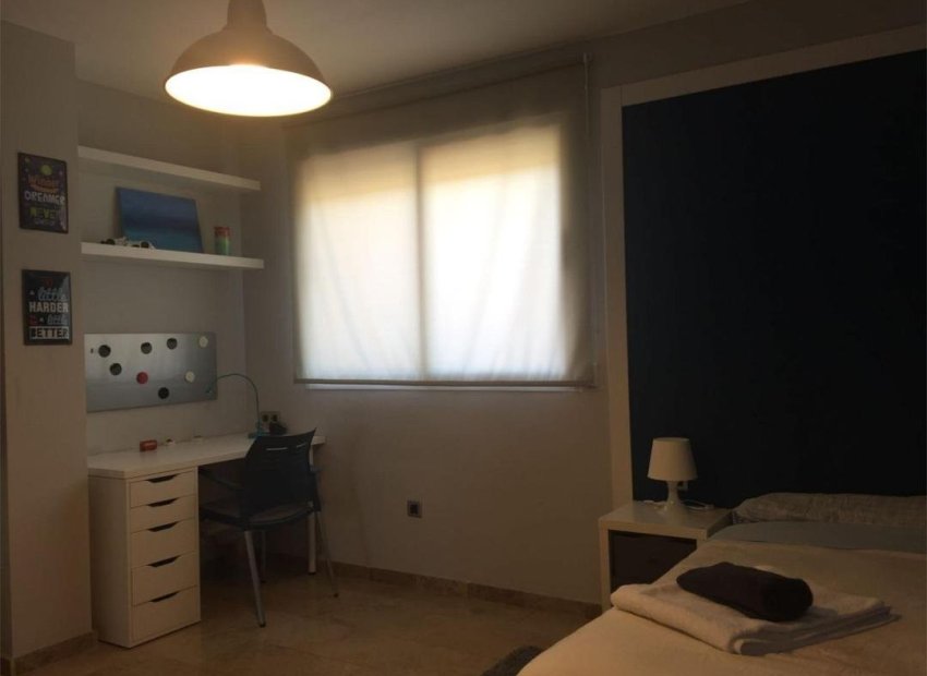 Herverkoop - Townhouse / Duplex / Corner - Alfas del Pí - Colonia Escandinavia-Cautivador