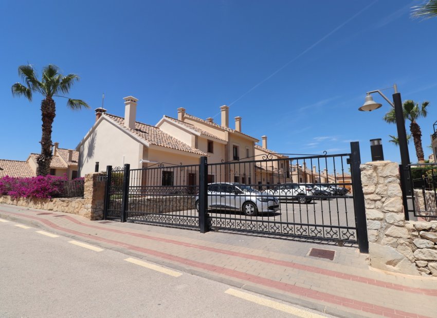 Herverkoop - Townhouse / Duplex / Corner - Algorfa - La finca Golf