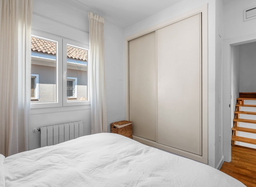 Herverkoop - Townhouse / Duplex / Corner - Alicante - Playa San Juan