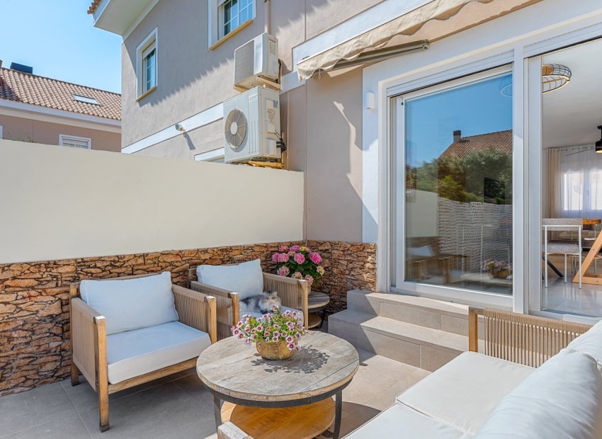 Herverkoop - Townhouse / Duplex / Corner - Alicante - Playa San Juan
