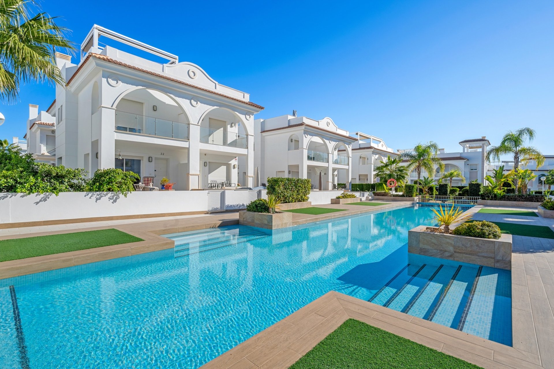 Herverkoop - Townhouse / Duplex / Corner - Ciudad Quesada - Doña Pepa