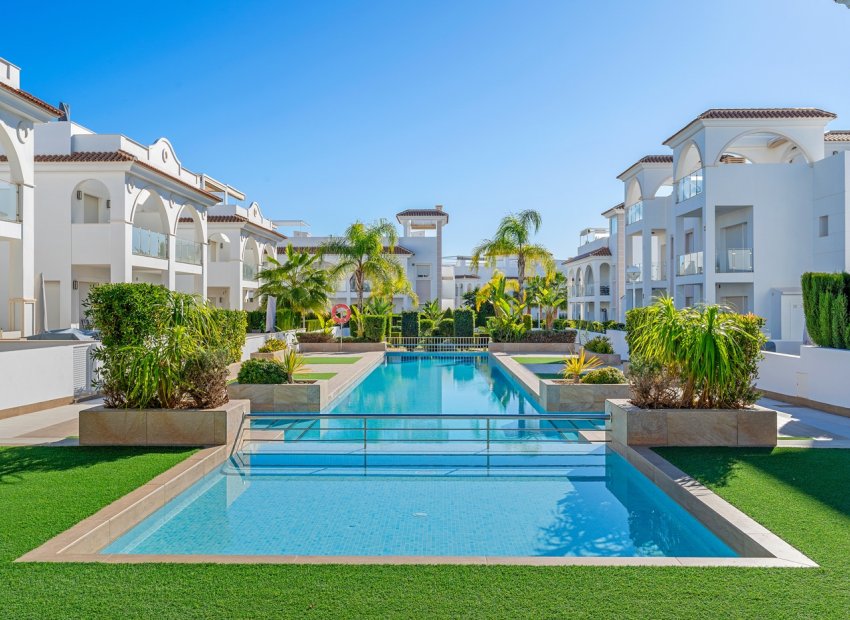 Herverkoop - Townhouse / Duplex / Corner - Ciudad Quesada - Doña Pepa