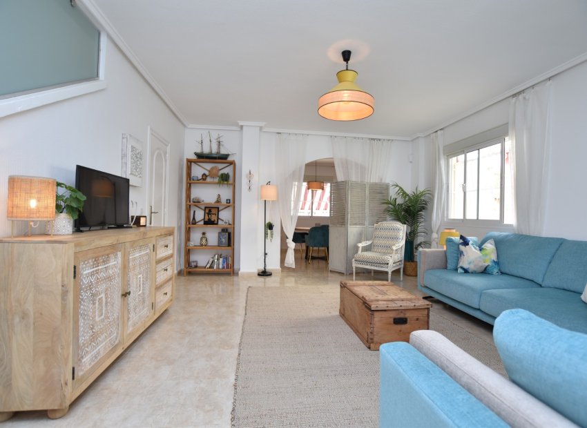 Herverkoop - Townhouse / Duplex / Corner - Ciudad Quesada - Doña Pepa