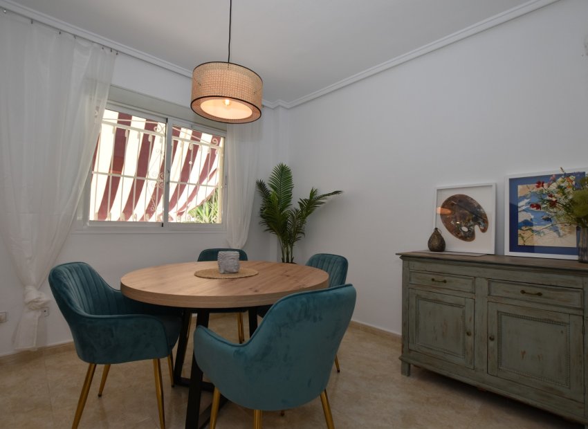 Herverkoop - Townhouse / Duplex / Corner - Ciudad Quesada - Doña Pepa