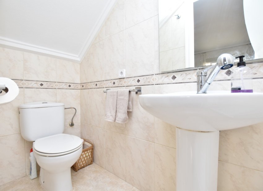 Herverkoop - Townhouse / Duplex / Corner - Ciudad Quesada - Doña Pepa