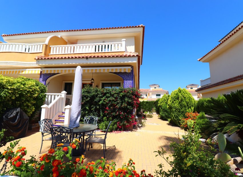 Herverkoop - Townhouse / Duplex / Corner - Ciudad Quesada - Doña Pepa