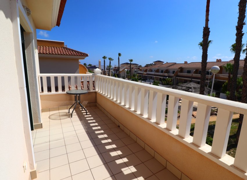 Herverkoop - Townhouse / Duplex / Corner - Ciudad Quesada - Doña Pepa
