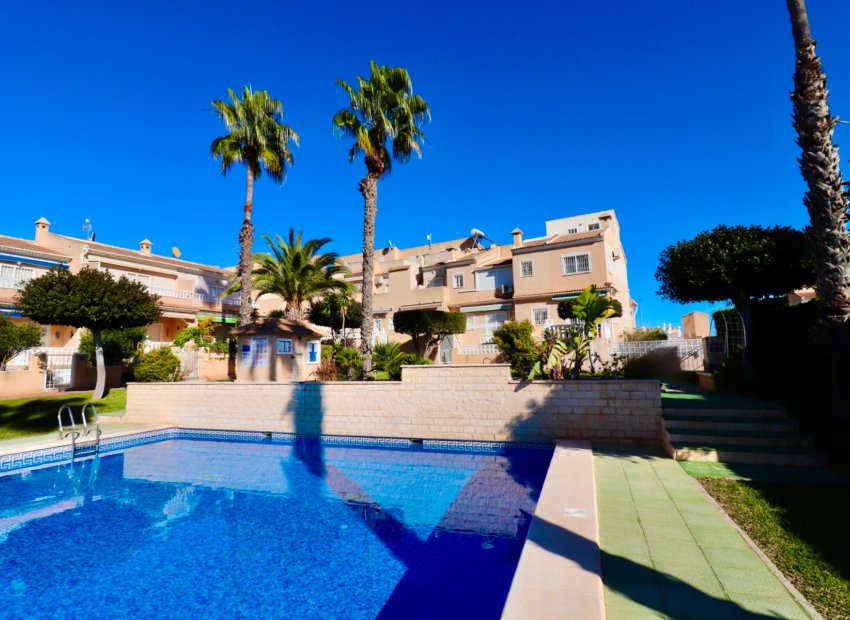 Herverkoop - Townhouse / Duplex / Corner - Ciudad Quesada - Doña Pepa