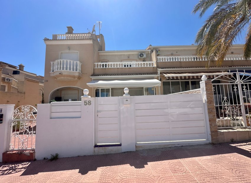 Herverkoop - Townhouse / Duplex / Corner - Ciudad Quesada - Doña Pepa