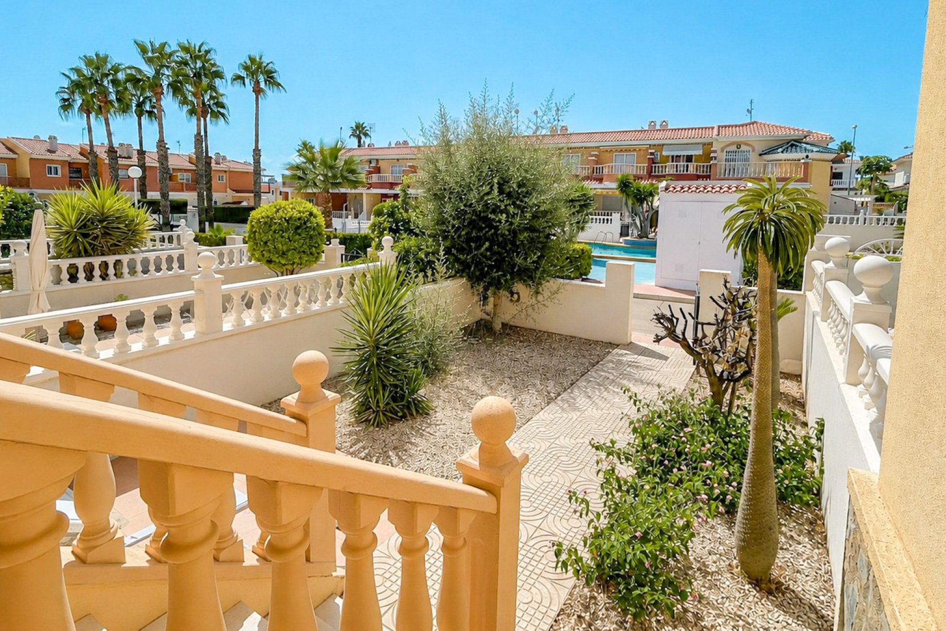 Herverkoop - Townhouse / Duplex / Corner - Ciudad Quesada - Doña Pepa