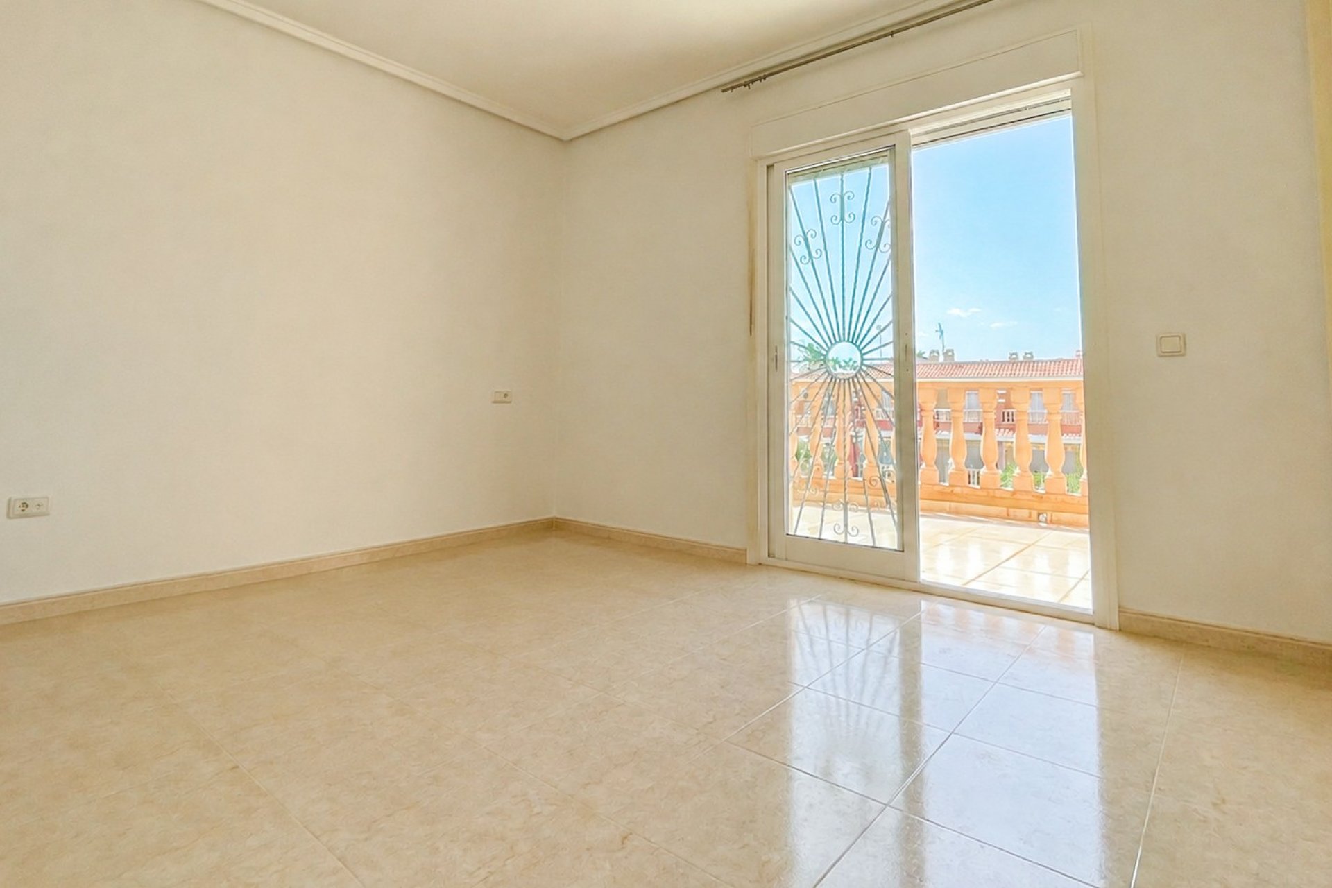 Herverkoop - Townhouse / Duplex / Corner - Ciudad Quesada - Doña Pepa