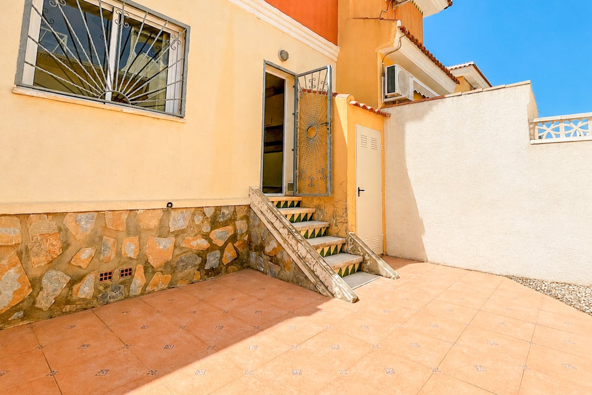 Herverkoop - Townhouse / Duplex / Corner - Ciudad Quesada - Doña Pepa