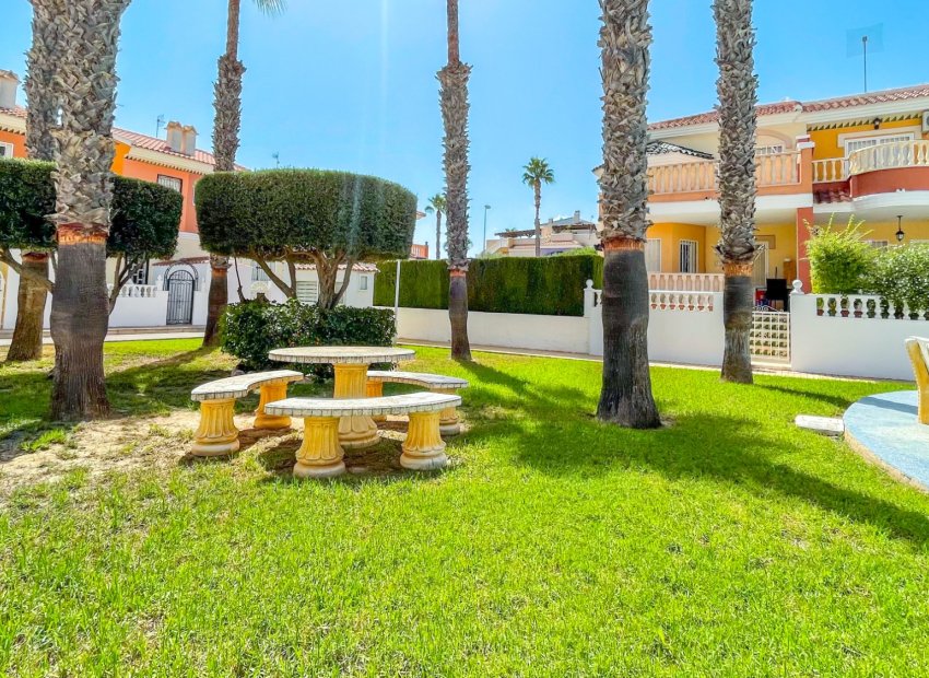 Herverkoop - Townhouse / Duplex / Corner - Ciudad Quesada - Doña Pepa