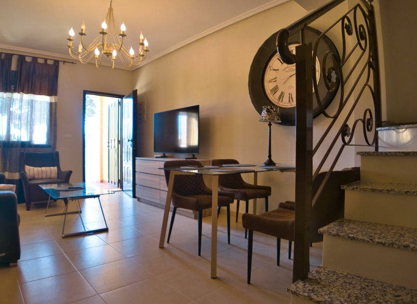 Herverkoop - Townhouse / Duplex / Corner - Ciudad Quesada - Doña Pepa