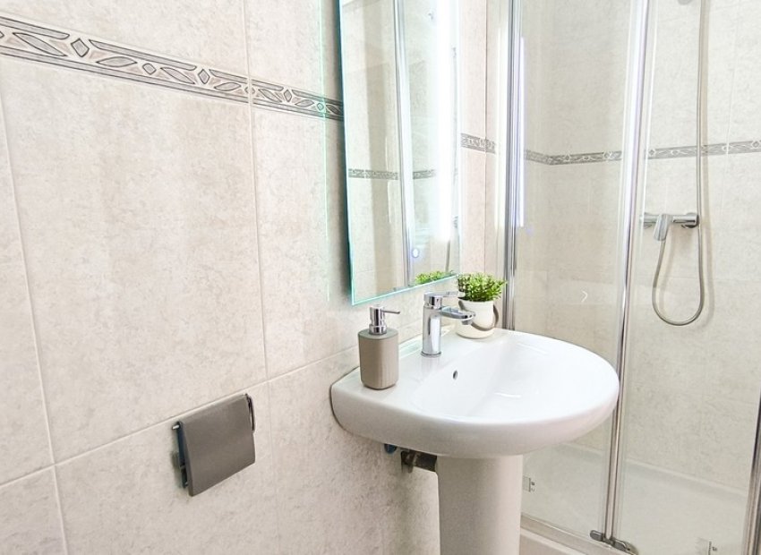 Herverkoop - Townhouse / Duplex / Corner - Ciudad Quesada - La Fiesta