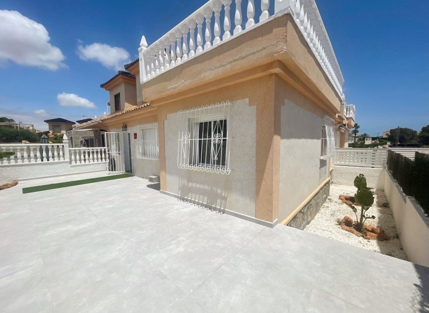 Herverkoop - Townhouse / Duplex / Corner - Ciudad Quesada - La Marquesa Golf