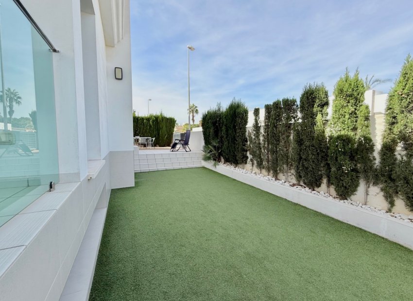 Herverkoop - Townhouse / Duplex / Corner - Ciudad Quesada - Lo Marabú