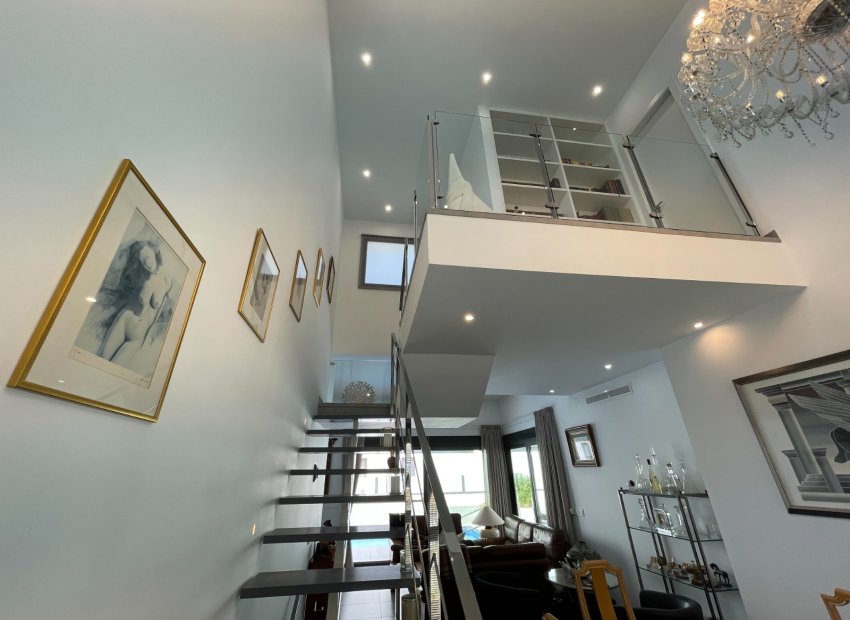 Herverkoop - Townhouse / Duplex / Corner - Dolores - Alicante