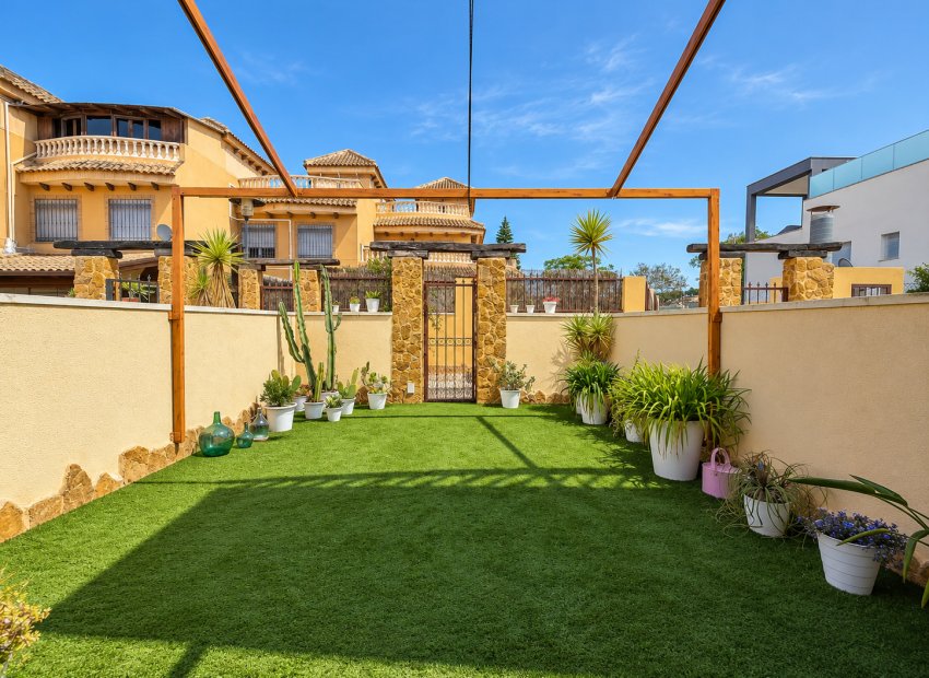 Herverkoop - Townhouse / Duplex / Corner - Guardamar del Segura - Center - El Raso