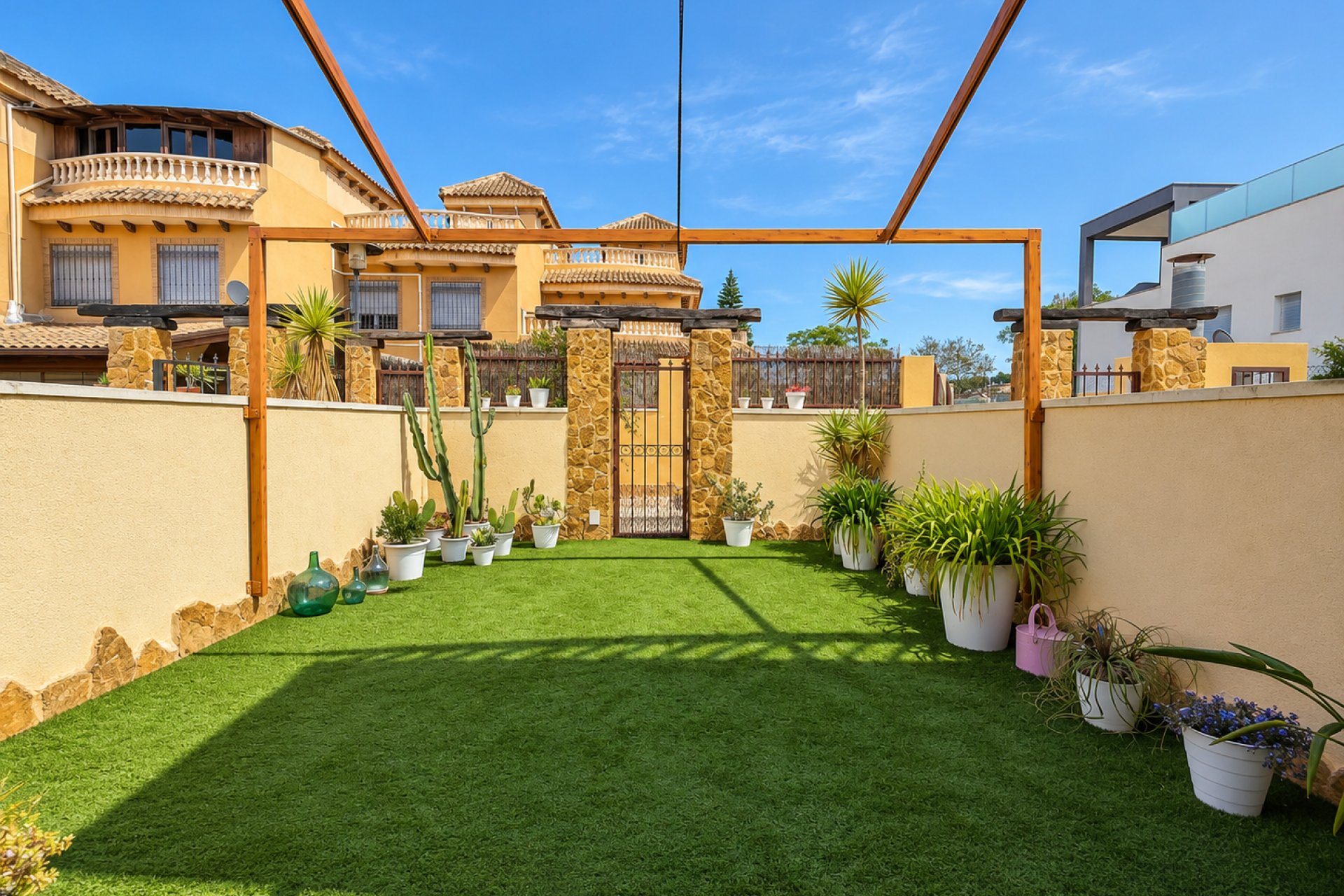 Herverkoop - Townhouse / Duplex / Corner - Guardamar del Segura - Center - El Raso
