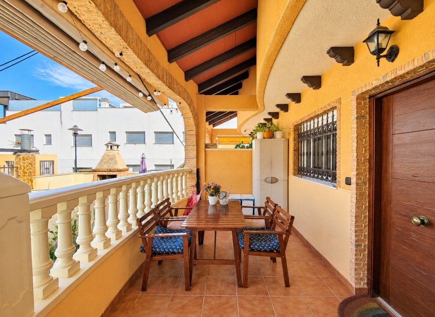 Herverkoop - Townhouse / Duplex / Corner - Guardamar del Segura - Center - El Raso