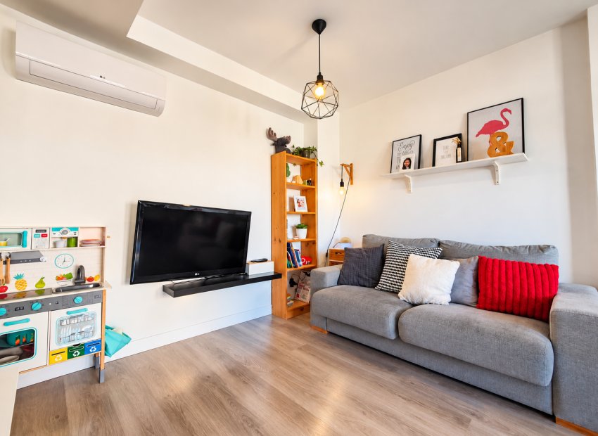Herverkoop - Townhouse / Duplex / Corner - Guardamar del Segura - Center - El Raso