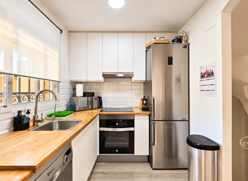 Herverkoop - Townhouse / Duplex / Corner - Guardamar del Segura - Center - El Raso