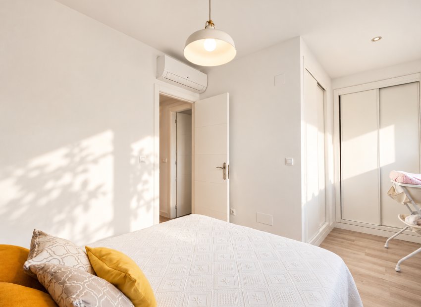 Herverkoop - Townhouse / Duplex / Corner - Guardamar del Segura - Center - El Raso