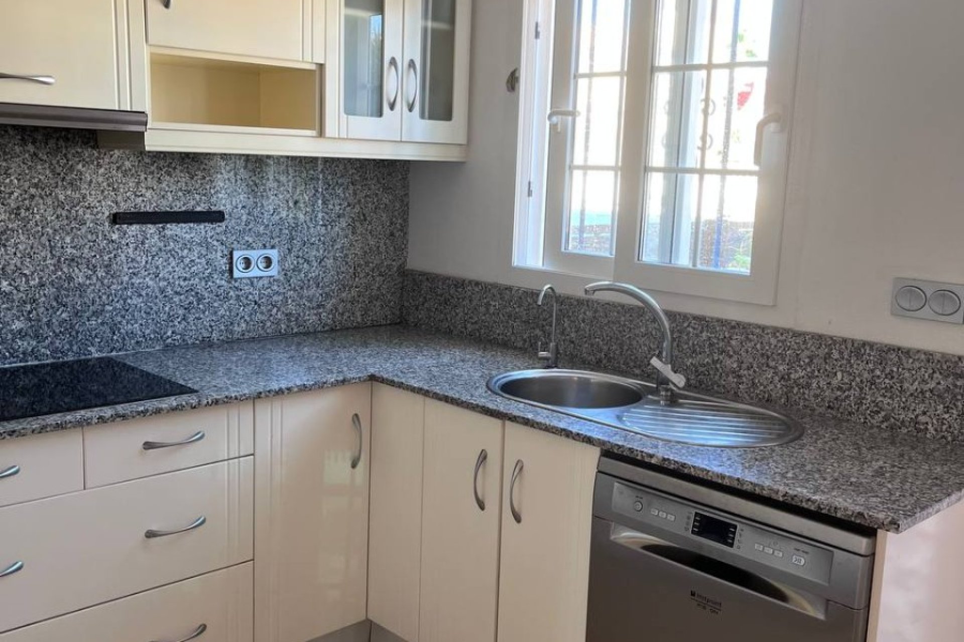 Herverkoop - Townhouse / Duplex / Corner - Guardamar del Segura - El Raso