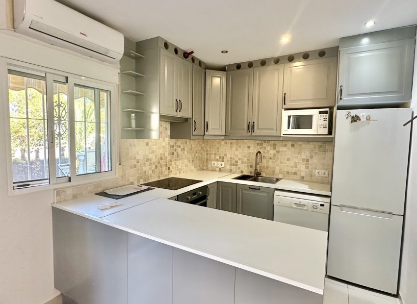 Herverkoop - Townhouse / Duplex / Corner - Guardamar del Segura - Lomas de Polo-Pinomar