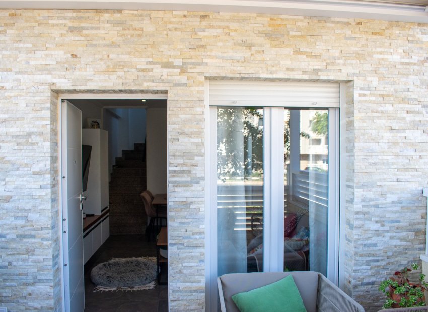 Herverkoop - Townhouse / Duplex / Corner - Guardamar del Segura - Urbanizaciones