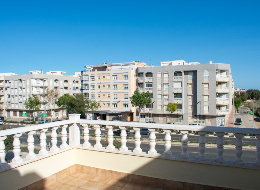 Herverkoop - Townhouse / Duplex / Corner - Guardamar del Segura - Urbanizaciones