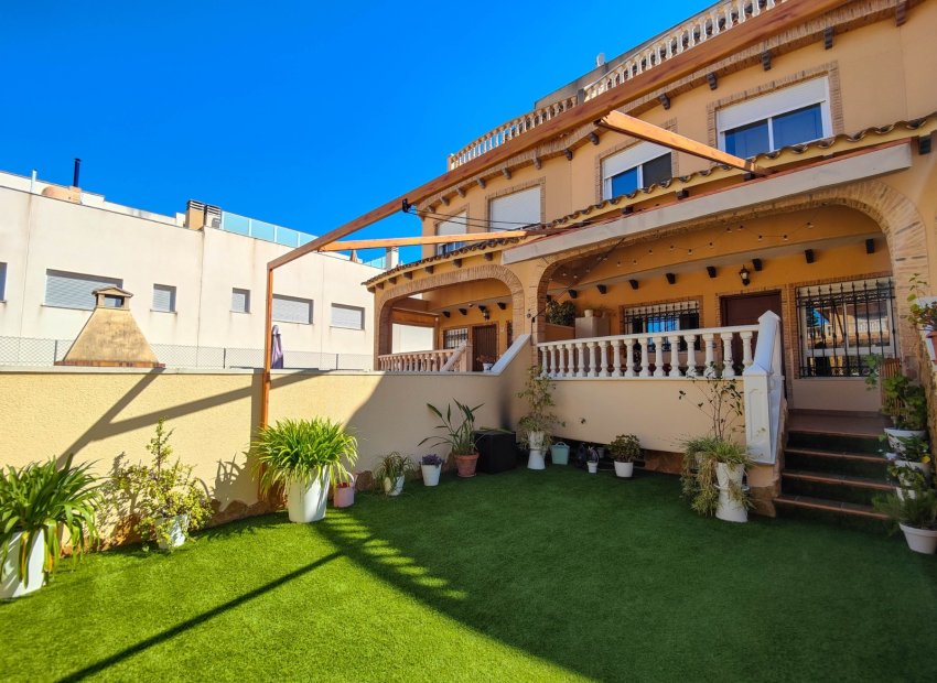 Herverkoop - Townhouse / Duplex / Corner - Guardamar del Segura