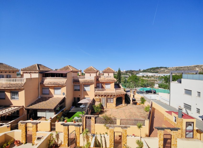 Herverkoop - Townhouse / Duplex / Corner - Guardamar del Segura