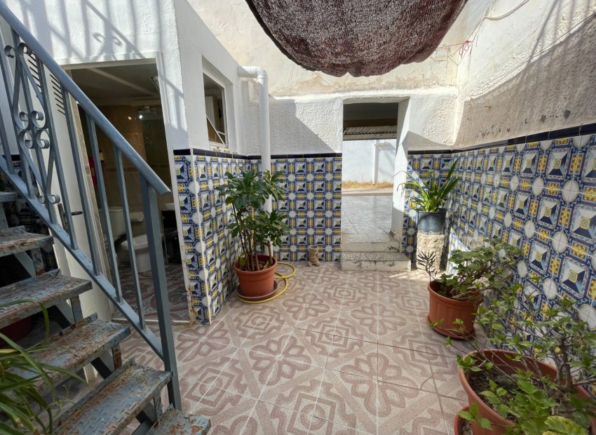 Herverkoop - Townhouse / Duplex / Corner - Jacarilla - Comunidad Valenciana