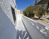 Herverkoop - Townhouse / Duplex / Corner - La Marina - La Marina - Urbanization