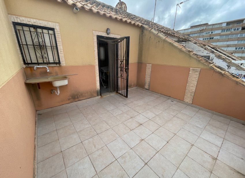 Herverkoop - Townhouse / Duplex / Corner - La Mata - Playa